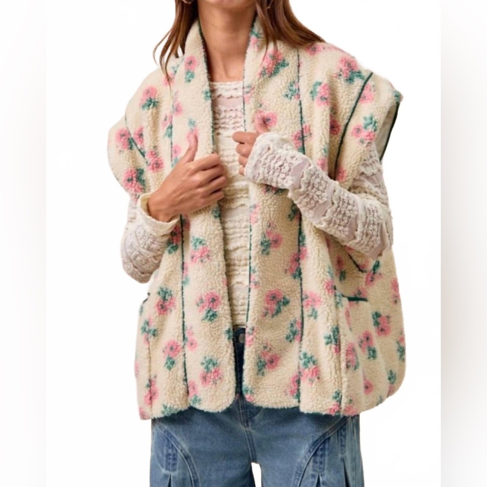 Bibi Floral Print Drop Shoulder Fleece Vest With Patch Pockets Sz Small Coquette